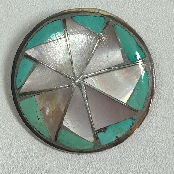 Signed Native Sterling Silver Mother of Pearl Turquoise Pinwheel Zuni Inlay 925 - Picture 3 of 8